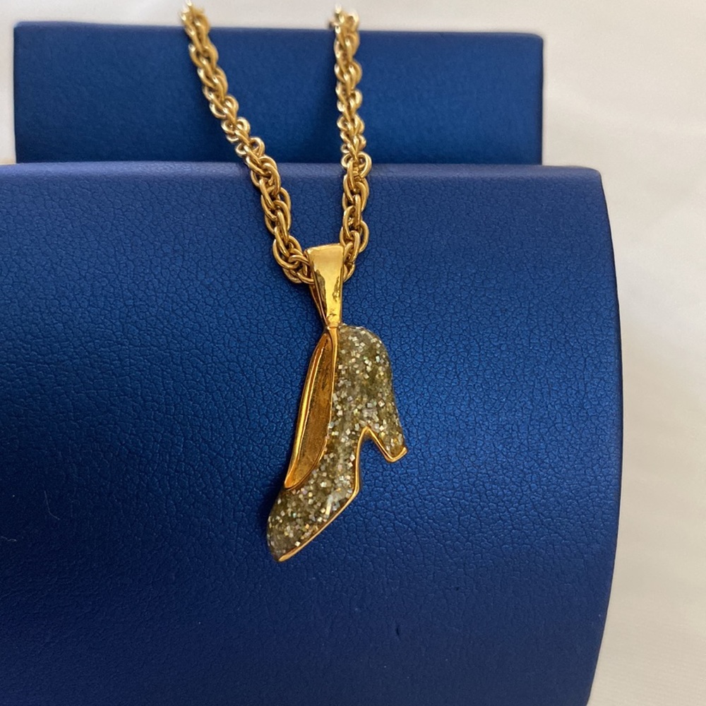 Sparkly 3 Dimensional Cinderella Pendant and Necklace